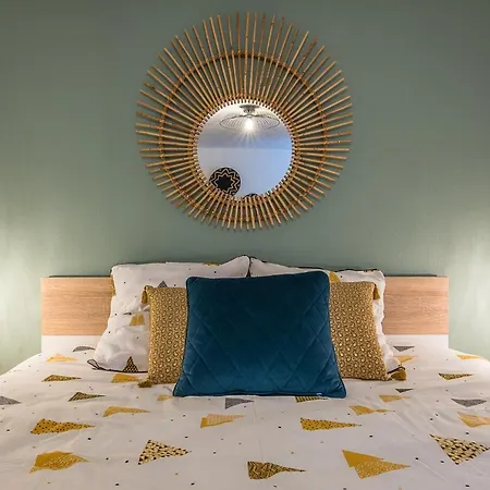 4 Pers Design Et Cosy Avec Jardin Au Coeur De 아파트 셀레스탓